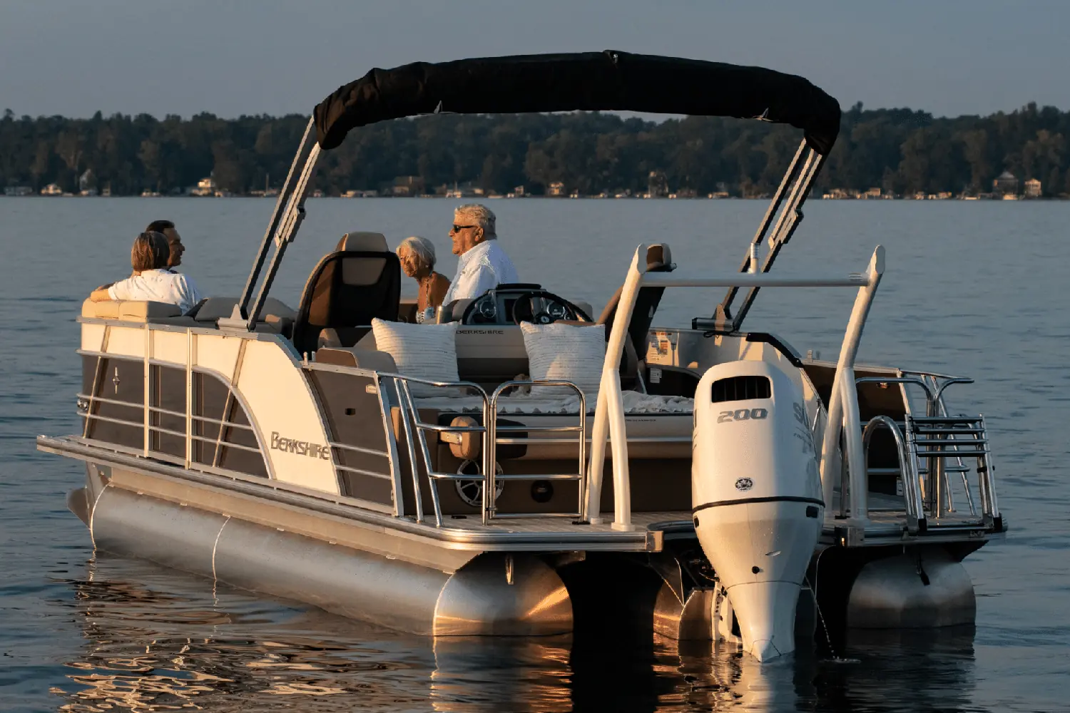 Holiday Shores Marina Berkshire Boats